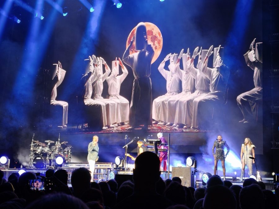 Duran Duran v O2 areně: Dvě hodiny hudební euforie a jasný vzkaz, že láska nezná hranice